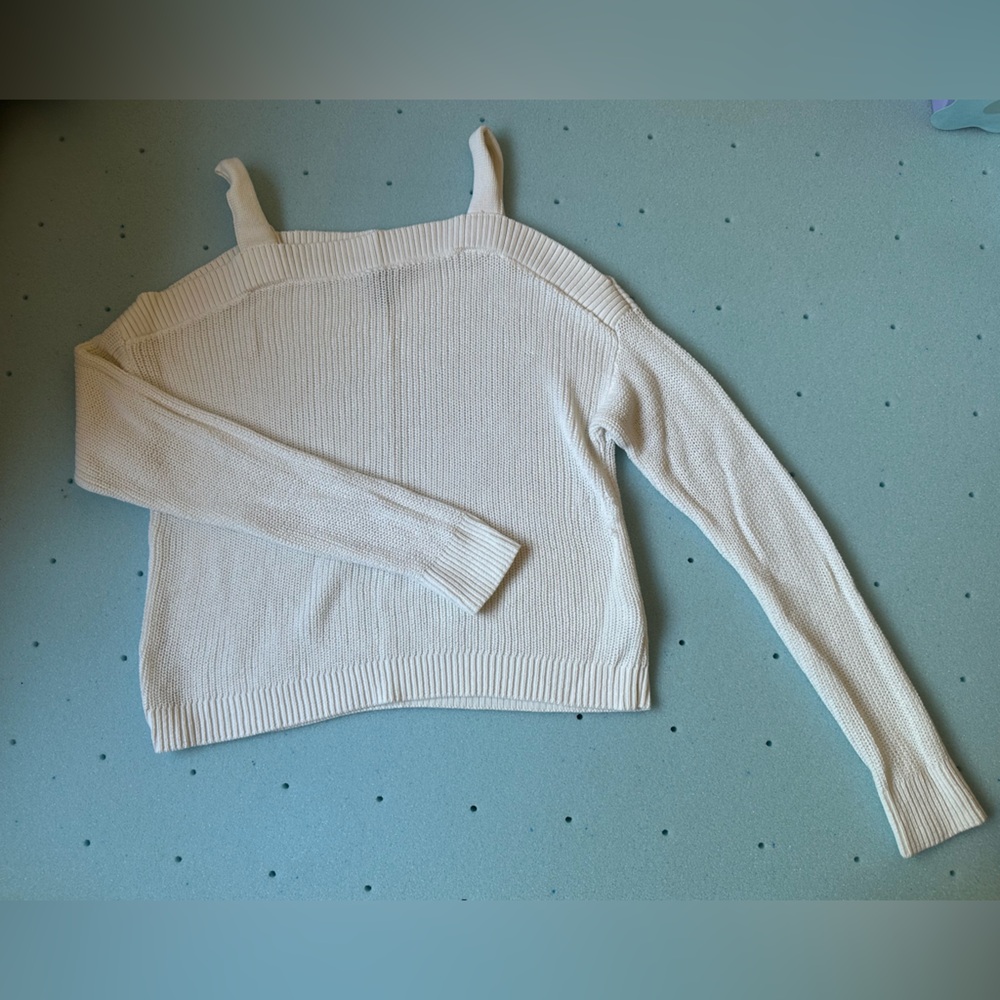 Express | Over-the-shoulder Cream Sweater